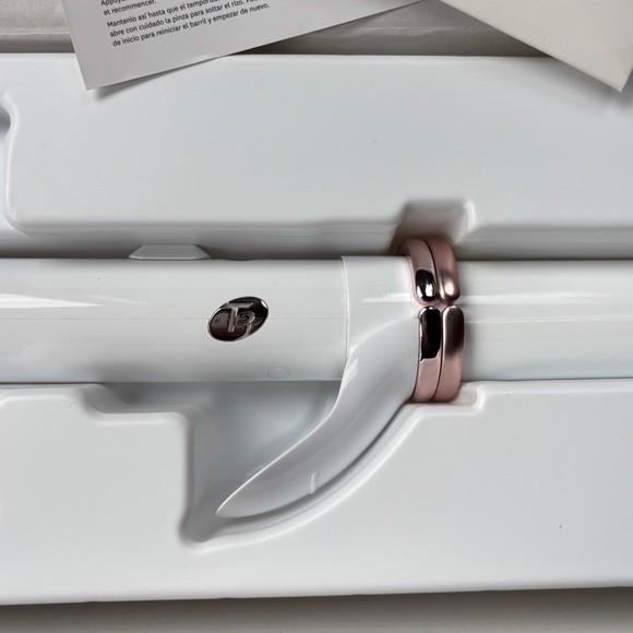 T3 Curlwrap 1.25 Ceramic Rotating Curling Iron - Picture 2 of 6